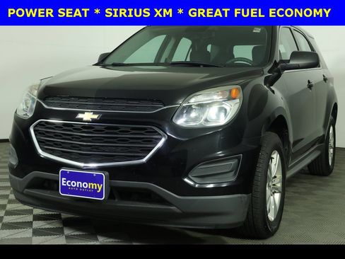 Used 2017 Chevrolet Equinox LS image 1