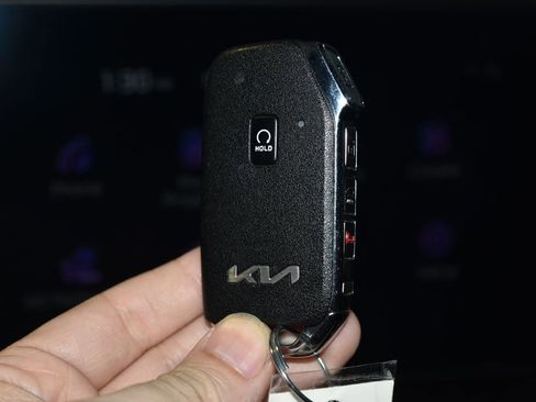 Used 2023 Kia Sportage SX image 19