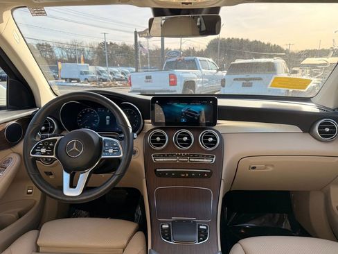 Used 2022 Mercedes-Benz GLC 300 4MATIC image 15