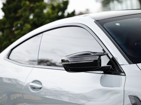 Certified 2025 BMW M4 Competition w/ Executive Package image 3