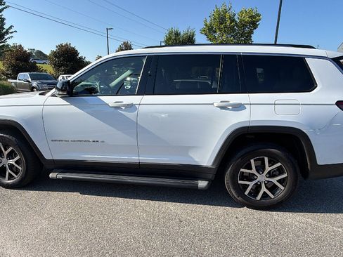 Used 2023 Jeep Grand Cherokee L Limited AWD/4WD image 11