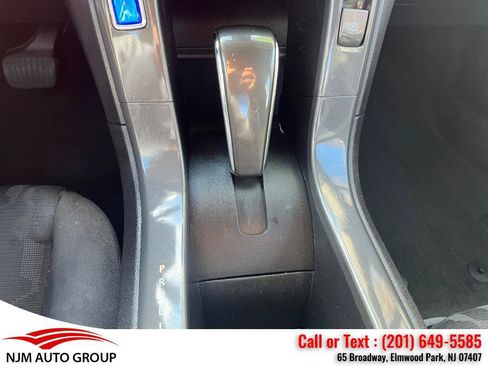 Used 2014 Chevrolet Volt w/ Enhanced Safety Package 2 FWD image 29