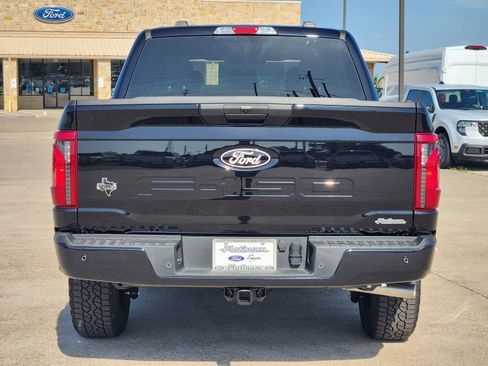 New 2026 Ford F150 XLT w/ XLT Black Appearance Package AWD/4WD image 8