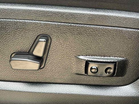 Used 2022 RAM 2500 Laramie AWD/4WD image 12