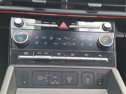 Certified 2024 Hyundai Santa Fe Calligraphy image 16