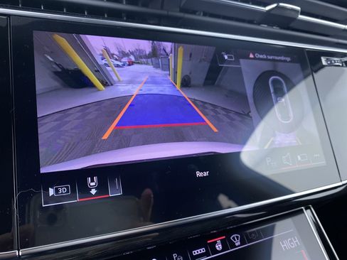 Used 2026 Audi Q7 3.0T Prestige image 7