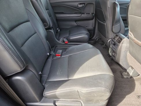 Used 2019 Honda Pilot Elite image 32