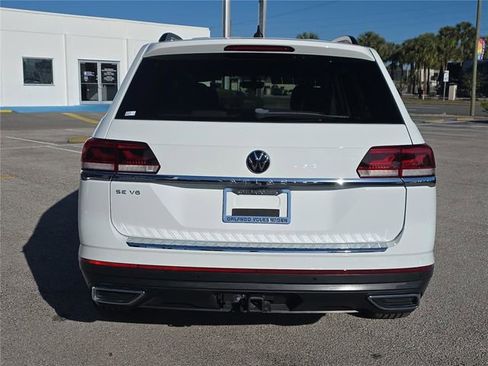 Used 2022 Volkswagen Atlas SE w/ Panoramic Sunroof Package image 3