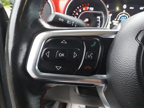 Used 2019 Jeep Wrangler Unlimited Rubicon w/ Cold Weather Group AWD/4WD image 20