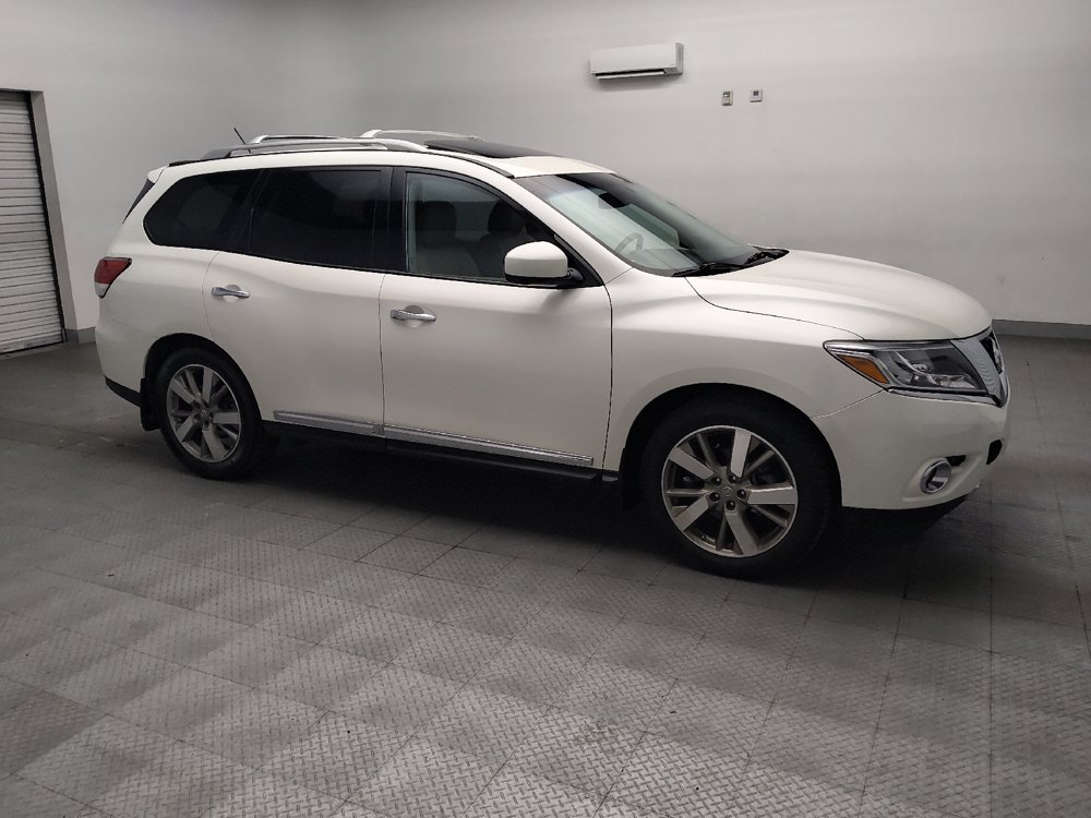 Used 2016 Nissan Pathfinder Platinum FWD image 11