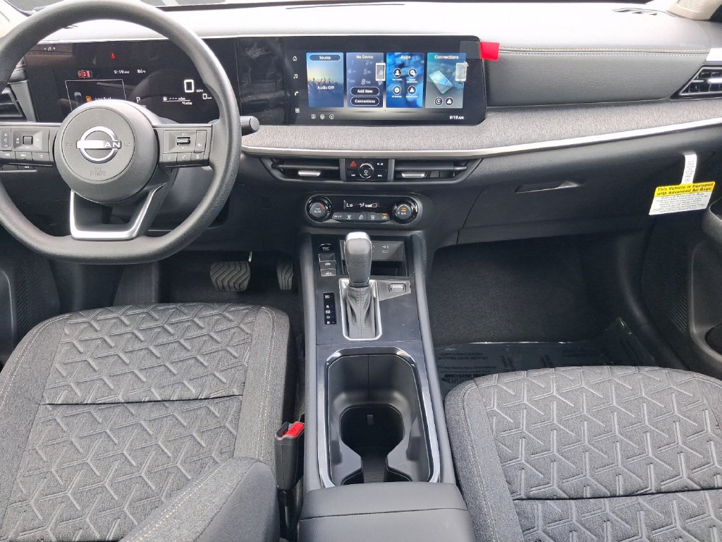 New 2027 Nissan Kicks SV FWD image 4