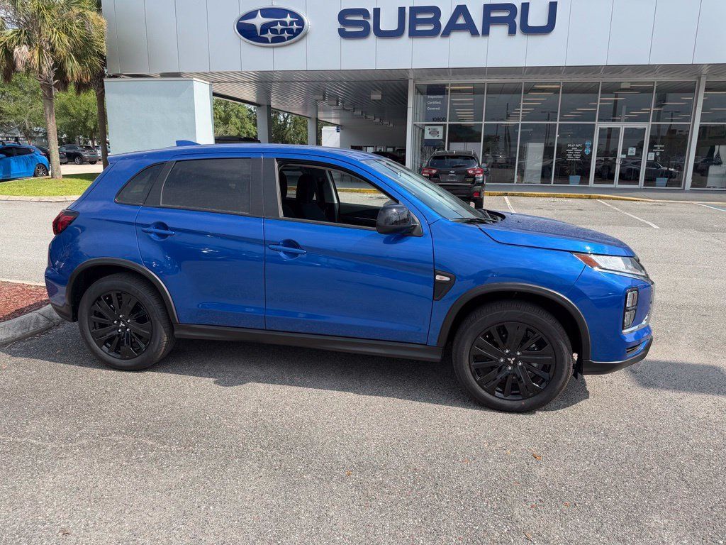 Used 2026 Mitsubishi Outlander Sport SE AWD/4WD image 2
