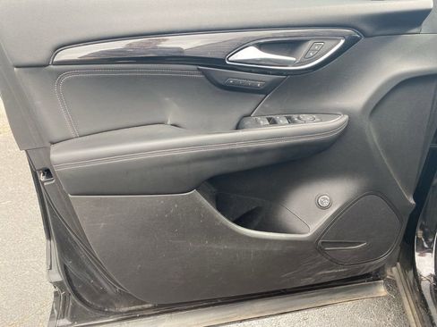 Used 2023 Buick Envision Essence w/ Sport Touring Package image 9