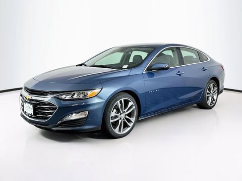 Used 2024 Chevrolet Malibu LT FWD image 3