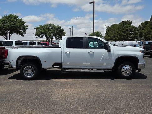 New 2026 Chevrolet Silverado 3500 LT w/ Safety Package AWD/4WD image 3