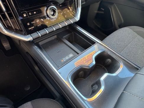 Used 2025 GMC Acadia Elevation image 29