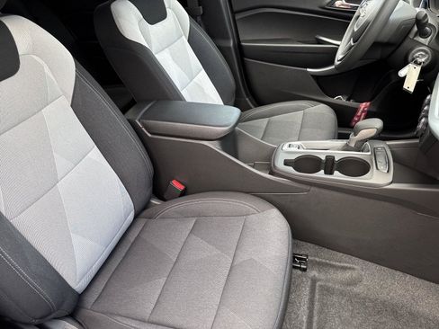 New 2026 Chevrolet Trax LS w/ LS Convenience Package FWD image 35