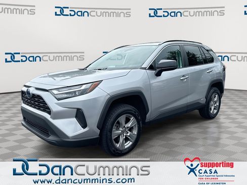 Used 2024 Toyota RAV4 LE AWD/4WD image 1