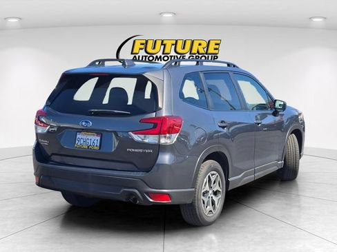 Used 2022 Subaru Forester Premium AWD/4WD image 4