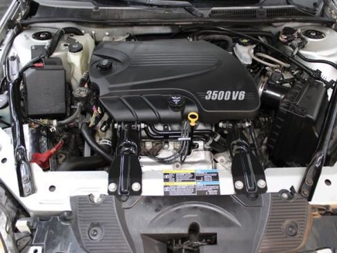 Used 2010 Chevrolet Impala LS image 19