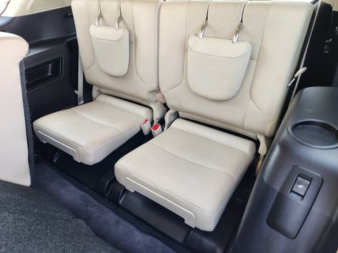 Used 2022 Lexus GX 460 Luxury w/ Off Road Package AWD/4WD image 29