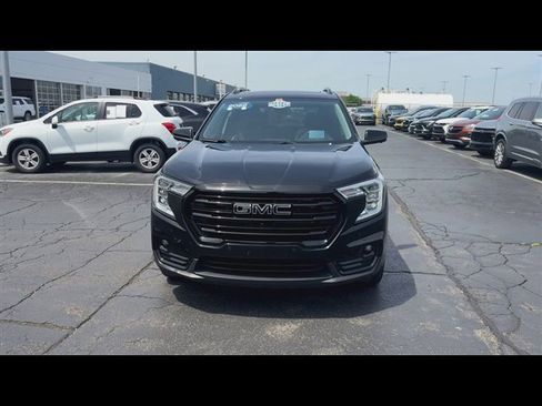 Used 2023 GMC Terrain SLT w/ Tech Package AWD/4WD image 3