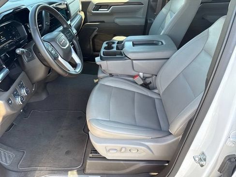 Used 2025 GMC Sierra 1500 SLT AWD/4WD image 10