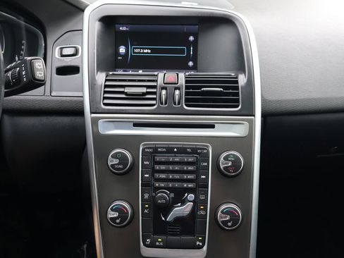 Used 2014 Volvo XC60 T6 AWD/4WD image 35