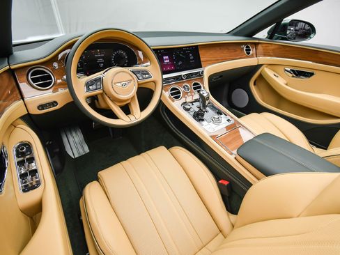 New 2026 Bentley Continental GTC AWD/4WD image 2