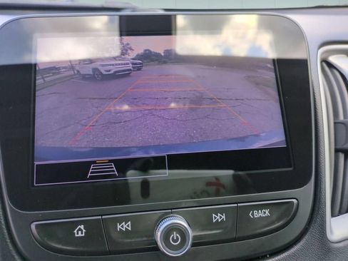 Used 2022 Chevrolet Malibu LT FWD image 26