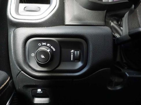 Used 2024 RAM 1500 Laramie image 29