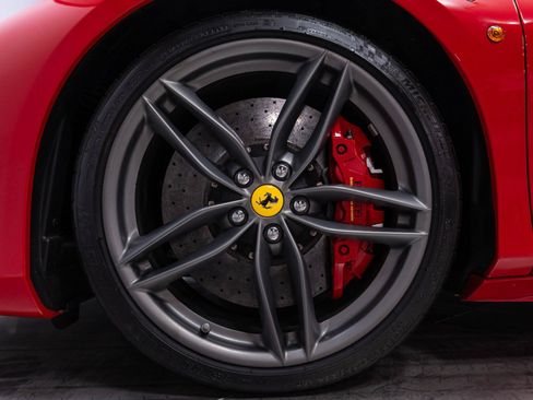 Used 2018 Ferrari 488 GTB RWD image 44