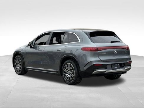 Used 2023 Mercedes-Benz EQS 580 4MATIC SUV image 7