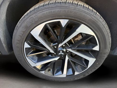 Used 2023 Mitsubishi Outlander ES image 33