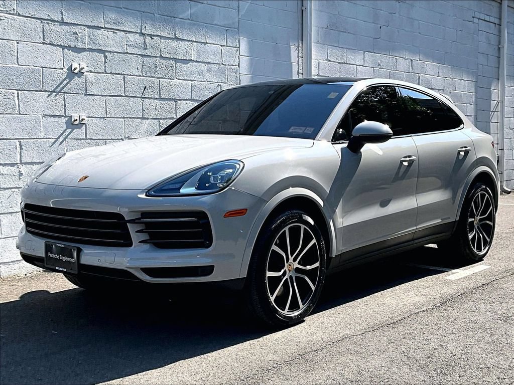 Certified 2023 Porsche Cayenne Platinum Edition AWD/4WD image 1