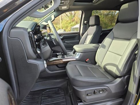 New 2026 GMC Sierra 1500 Elevation w/ Elevation Premium Package AWD/4WD image 13