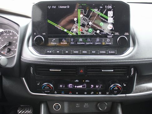 Used 2021 Nissan Rogue SL w/ Premium Package image 16