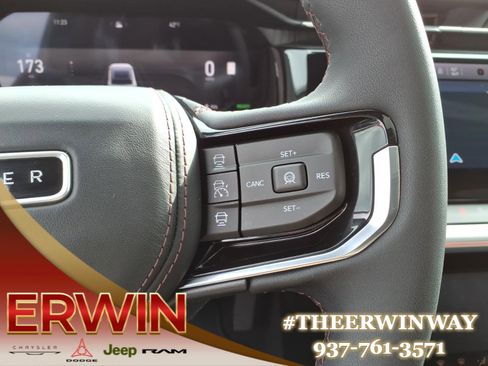 Used 2024 Jeep Wagoneer Launch Edition image 18