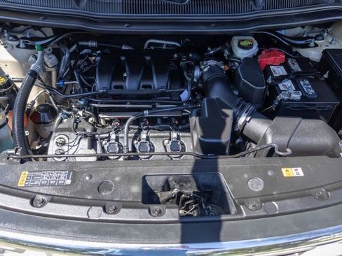 Used 2018 Ford Explorer XLT w/ Equipment Group 201A image 43