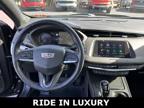 Used 2021 Cadillac XT4 Premium Luxury w/ LPO, Radiant Package image 18