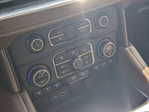 Used 2024 Chevrolet Tahoe High Country w/ Advanced Technology Package image 24