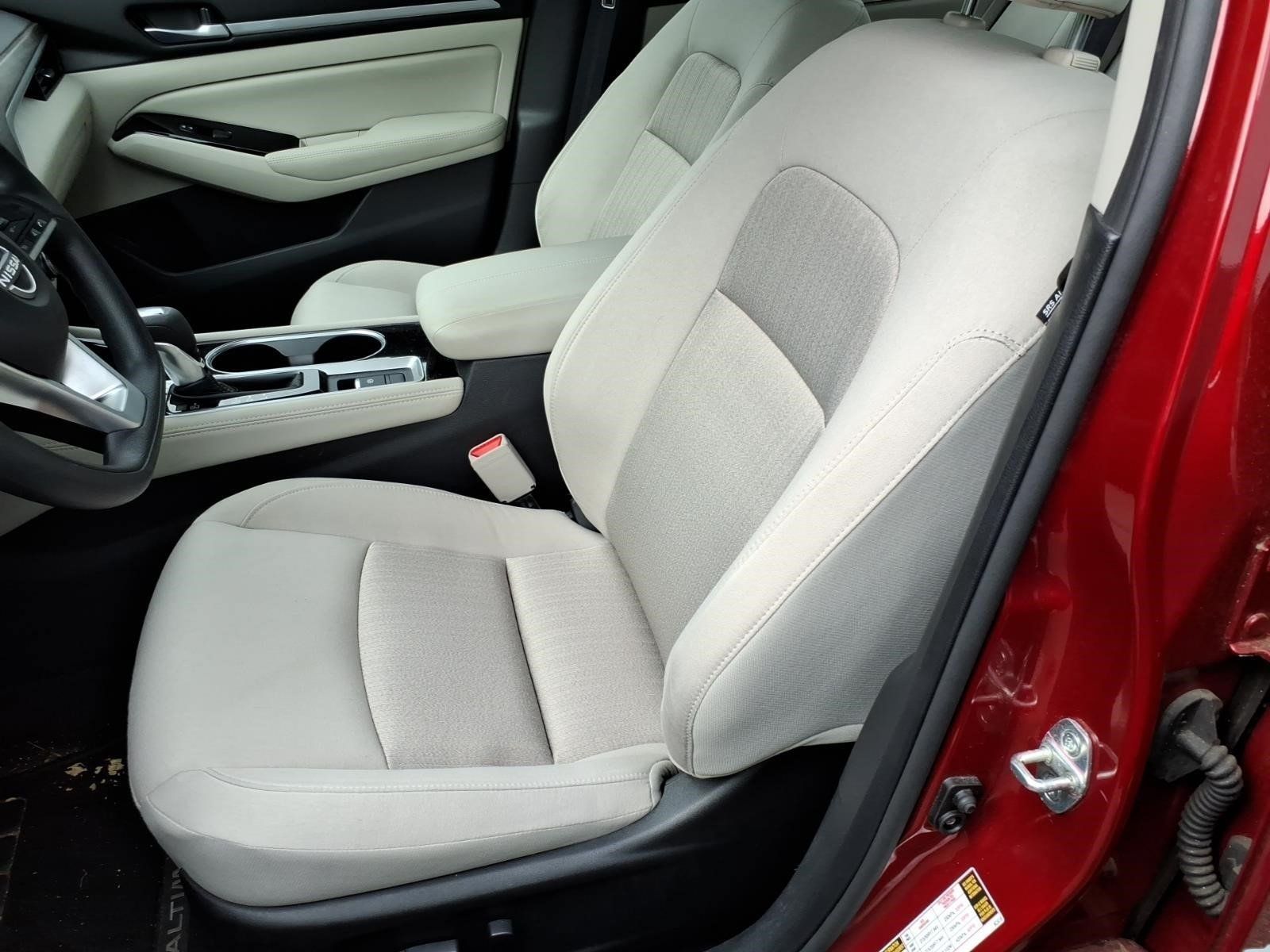 Used 2023 Nissan Altima 2.5 SV AWD/4WD image 9