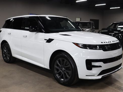 Used 2024 Land Rover Range Rover Sport Dynamic SE AWD/4WD image 7
