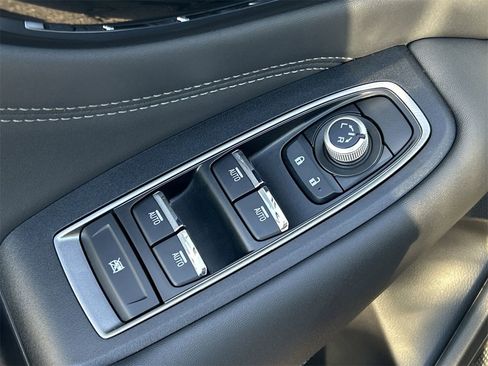 Certified 2025 Subaru Outback Limited image 18