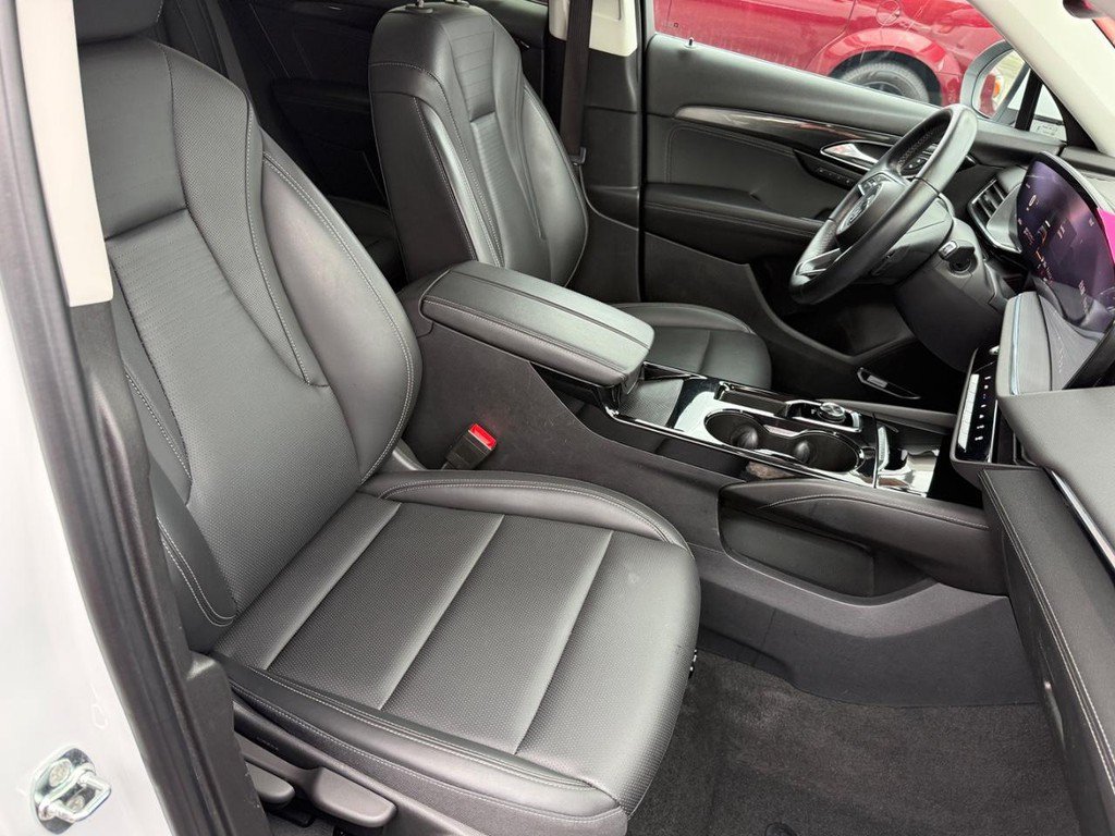 Used 2024 Buick Envision Preferred AWD/4WD image 6