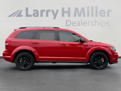 Used 2020 Dodge Journey SE w/ SE Popular Equipment Group FWD image 7