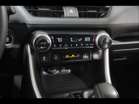 Used 2023 Toyota RAV4 XLE w/ Convenience Package image 14