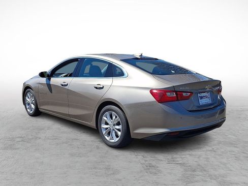 Used 2024 Chevrolet Malibu LT FWD image 3