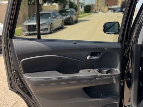 Used 2021 Honda Pilot Special Edition image 17