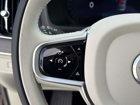 New 2026 Volvo XC90 B6 Ultra w/ Protection Package image 25